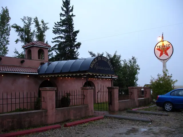 Hole in the Wall Restaurant