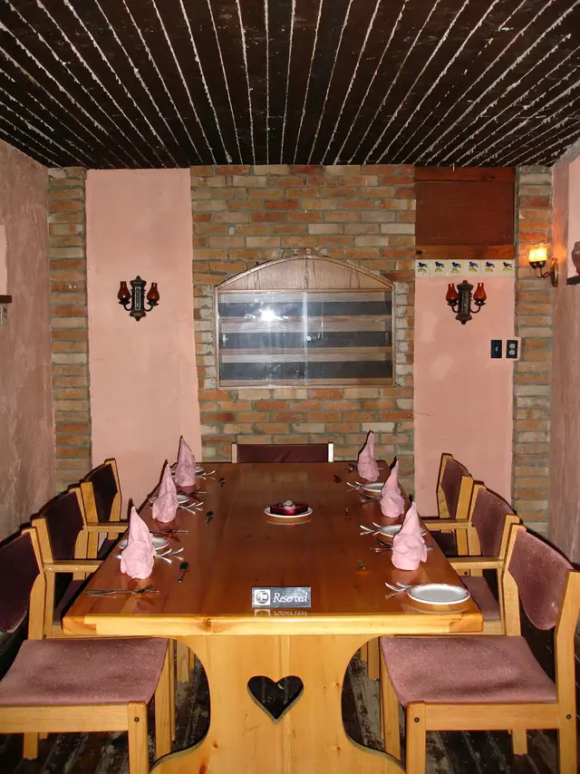 Private dining room at Hole in the Wall